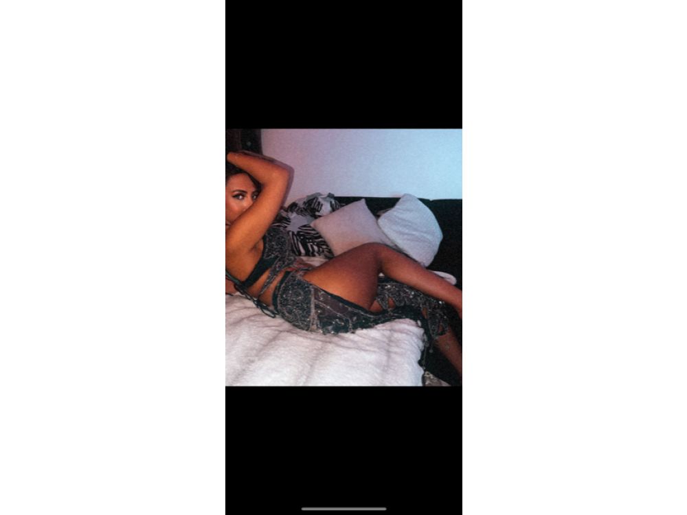 Jasmine masseuse naturiste